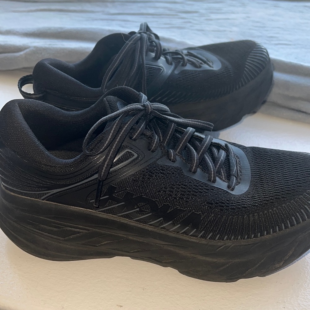 Hoka Bondi7 Sneakers